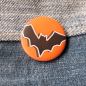 Preview: Ansteckbutton Fledermaus auf Jeans