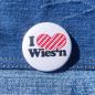 Preview: Ansteckbutton I love Wiesn auf Jeans