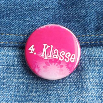 Ansteckbutton 4.Klasse/ pinkflowers auf Jeans