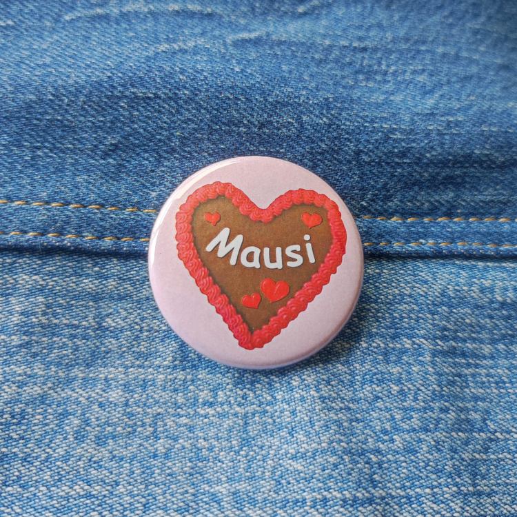 Ansteckbutton Mausi Lebkuchenherz auf Jeans